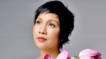 "Hùng thiêng đất Mẹ"