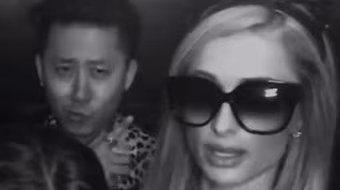 Kẹt trong thang máy, Paris Hilton hoảng loạn 