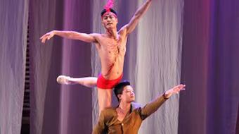 Vở ballet "Con chim lửa" phiên bản Việt