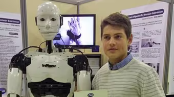 15 tuổi đã là "cha đẻ" của robot in 3D 