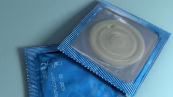 Bao cao su chống virus HIV