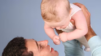 Thụ tinh ống nghiệm không ảnh hưởng đến sự phát triển của trẻ