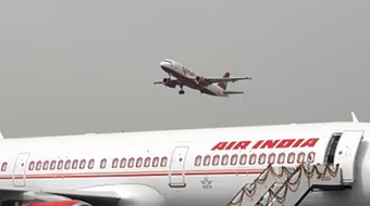 Phát hiện hơn 3kg vàng dưới ghế máy bay