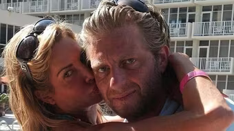 Kiện hôn thê cũ đòi nhẫn 30.000USD