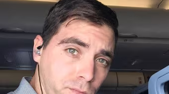 Liều mình chắn đạn cho bạn trai