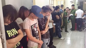 35 khách dương tính với ma túy tại quán karaoke "Long Quy"