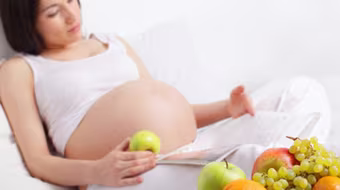 Mẹ ăn trái cây, con thông minh hơn