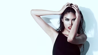 Người hâm mộ thích "ném đá", dễ tha thứ