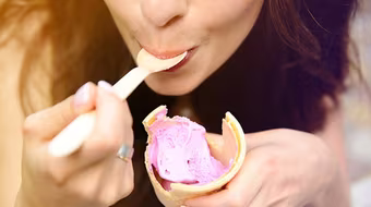 Ăn kem bữa sáng khiến bạn thông minh hơn