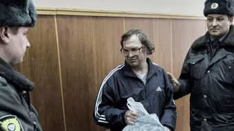 Kim tự tháp tài chính - trò cũ soạn lại