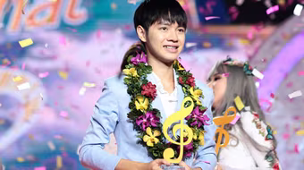 Mới nổi đã mắc bệnh "sao"