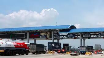 Nhà đầu tư né thu phí không dừng vì sợ minh bạch?