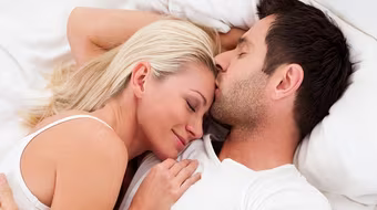 Tình yêu không trọn vẹn nếu thiếu "chuyện ấy"