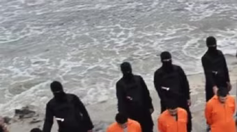 Dọa chặt đầu bạn gái cũ vì bị kích động bởi video của IS