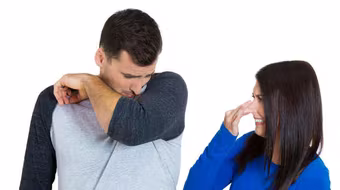 Những thói quen xấu của chồng khiến vợ khó chịu