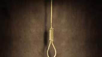 Bị mẹ mắng vì gọi điện thoại muộn, thiếu nữ treo cổ tự vẫn