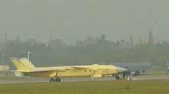 Trung Quốc đã đưa chiến đấu cơ J-20 vào sản xuất?