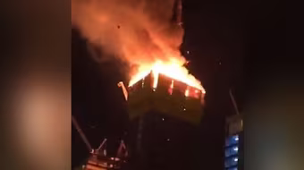 Cao ốc 88 tầng tại Kazakhstan bốc cháy dữ dội