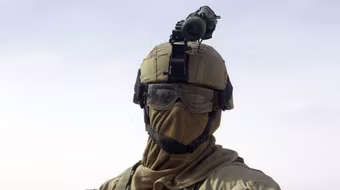 Mỹ đầu tư 317 triệu USD nghiên cứu quần áo công nghệ cao cho quân đội