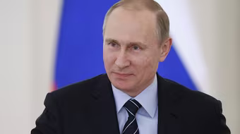 Tổng thống Putin trổ tài phiên dịch tiếng Đức