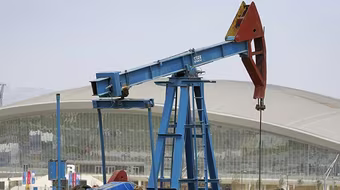 Các nước ngoài OPEC chấp nhận giảm sản lượng khai thác dầu