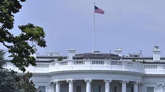 Mỹ mở rộng lệnh trừng phạt nhằm vào Nga