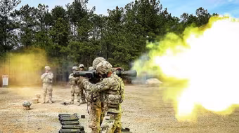 Loạt ảnh ấn tượng của lục quân Mỹ trong năm 2016