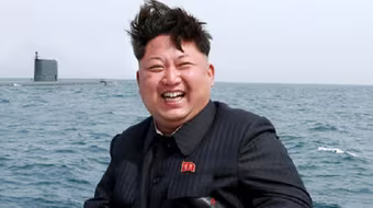 Ông Kim Jong-Un chi "tiền tấn" xây tượng đài bản thân?