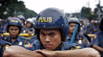 Philippines ngừng chiến dịch chống ma túy vì Cảnh sát biến chất