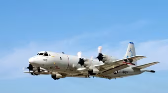 Anh cầu viện Mỹ truy lùng tàu ngầm Nga gần Scotland