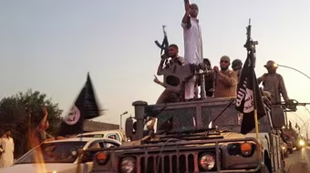 Mỹ cung cấp tàu tuần tra và vũ khí cho Jordan chống IS