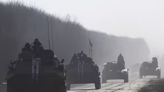 Quân đội Ukraine đưa hàng trăm pháo tự hành tới miền đông