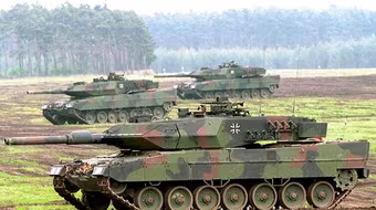 Báo Đức thừa nhận xe tăng Leopard 2 không thể chống lại xe tăng Nga
