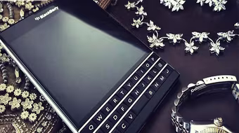 BlackBerry Oslo rò rỉ thiết kế ấn tượng