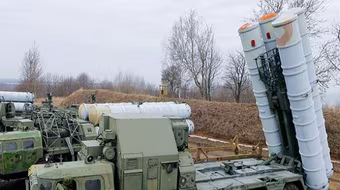 Nga ấn định thời điểm bàn giao tên lửa S-300 đầu tiên cho Iran