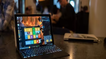 Tiết kiêm 100 USD khi mua Surface Pro 4 qua Microsoft Store