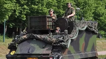 Litva mua 168 xe bọc thép chở quân của Đức