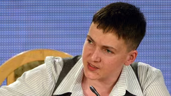 Nữ phi công Savchenko gặp 6 tù nhân chiến tranh người Ukraine ở Donbass