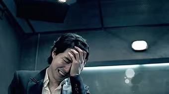 Vợ nhất quyết không chịu sinh con để tìm đường tiến thân