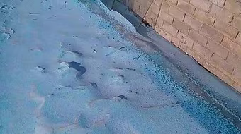 Thành phố Chelyabinsk, Nga bừng tỉnh vì “tuyết xanh”