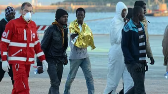 Đụng độ tôn giáo lúc di cư, người Hồi giáo ném 12 Kitô hữu xuống biển