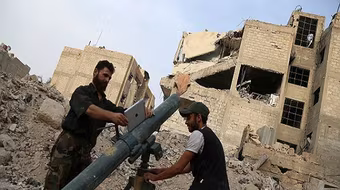 Quân nổi dậy Syria dùng Ipad để bắn súng cối, tên lửa