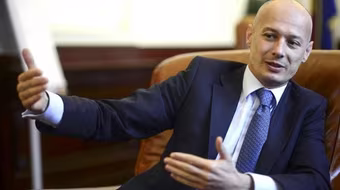 Phó thống đốc ngân hàng trung ương Romania bị bắt