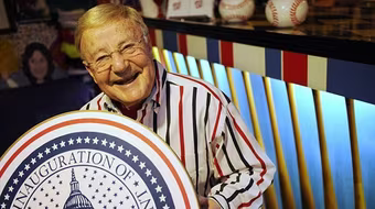 Ông Donald Trump thay xướng ngôn viên truyền thống trong lễ nhậm chức