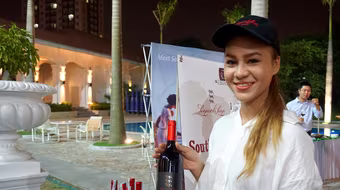 Nếm thử rượu vang hảo hạng từ đất nước Nam Phi