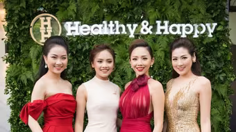 Tóc Tiên "đọ sắc" cùng dàn người đẹp Hoa hậu Việt Nam