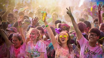 "Đường chạy sắc màu" quay trở lại Hà Nội vào tháng 4