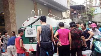 Người dân thiếu nước sạch vì vỡ đường ống liên tục