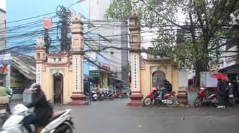 Chuyện kể ở đình Trung Tự (1): Thầy giáo trở thành Đại Vương