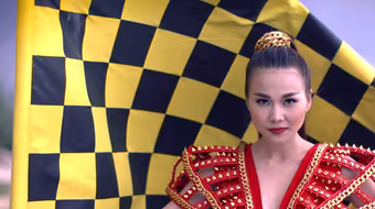 Thanh Hằng khai màn ấn tượng cuộc đua "nghẹt thở" của Vietnam’s Next Top Model 2015